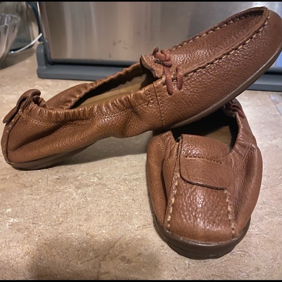 Hush Puppies brown leather loafers, size 10 - Picture 4 of 5